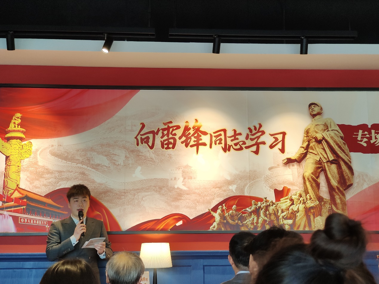 我校团委组织团员学生代表参加团武汉市委学雷锋日共青团专场读书会