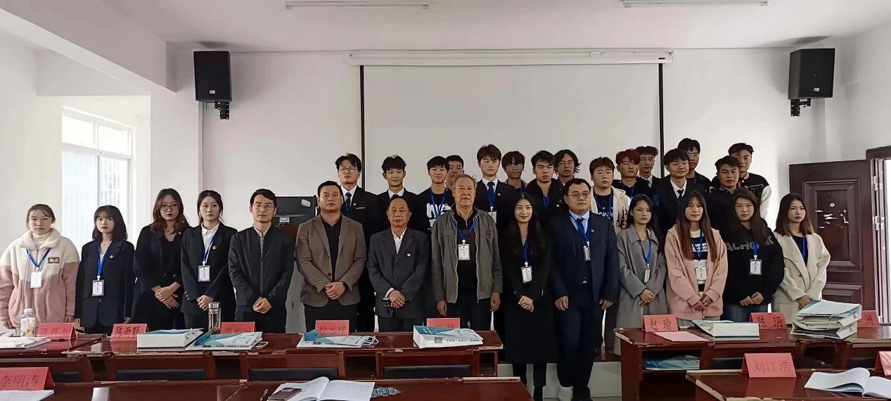 同心聚力学代会 逐梦青春向未来  ——我校第十二次学生代表大会胜利召开