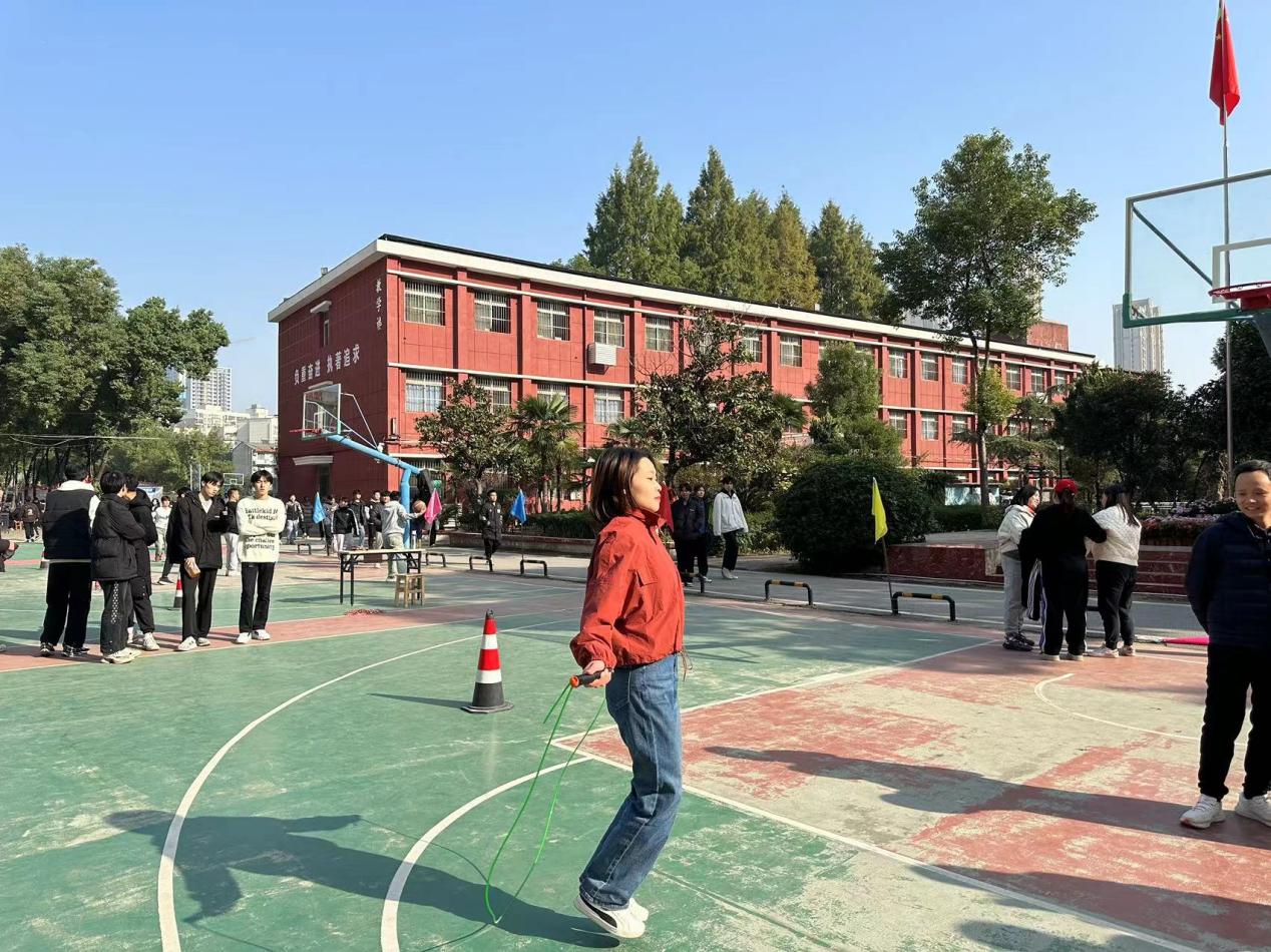 青春奋进新时代，运动逐梦向未来——2026世界杯官网2023年秋季运动会暨教职工运动会