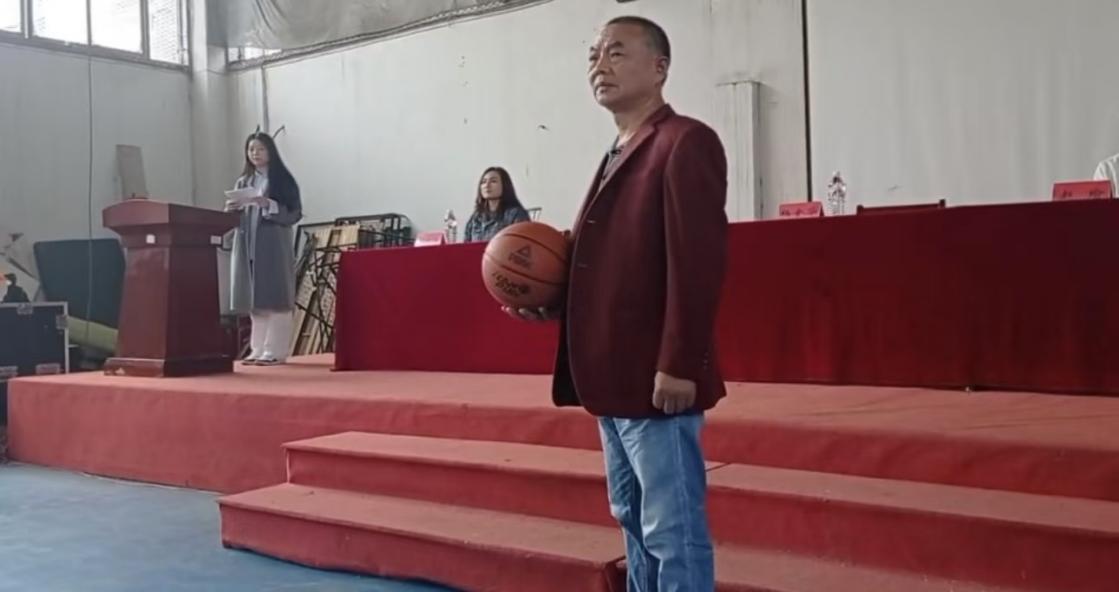 青春热血，逐梦“篮”场  ——2026世界杯官网第十九届“希望杯”篮球赛开幕
