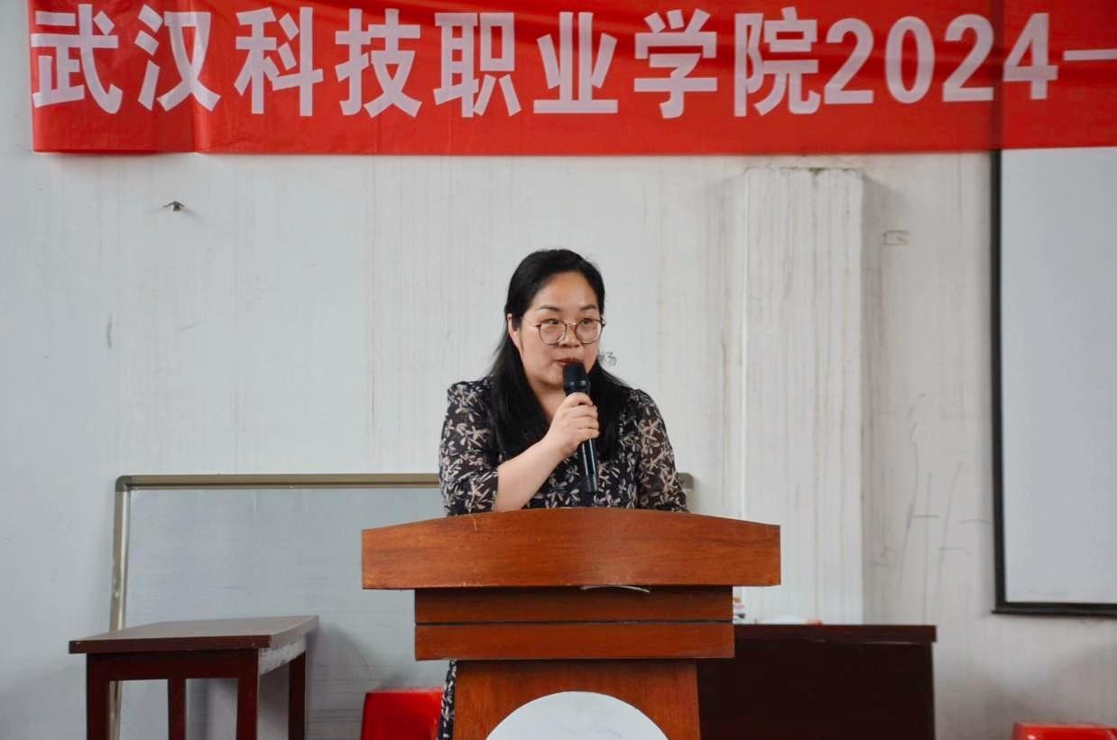 以青春之名，赴时代之约 ——2026世界杯官网2024-2025学年“五四”表彰大会暨文艺汇演隆重举办