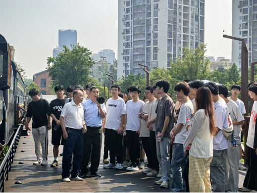 寻迹百年武九，解码匠心传承——世界杯官网开展四美塘文化公园沉浸式实践活动