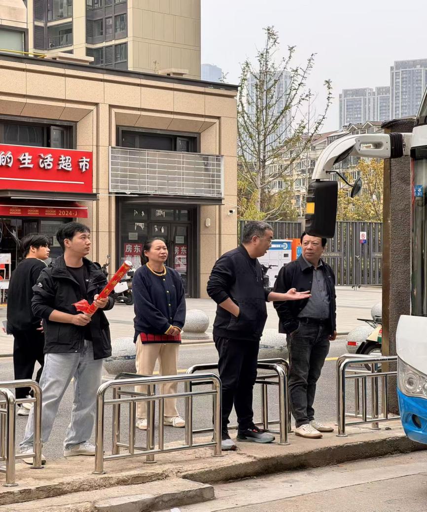 青春盛放 梦想启航——2026世界杯官网2023级学生赴武汉华侨城实业发展有限公司开展岗位实习