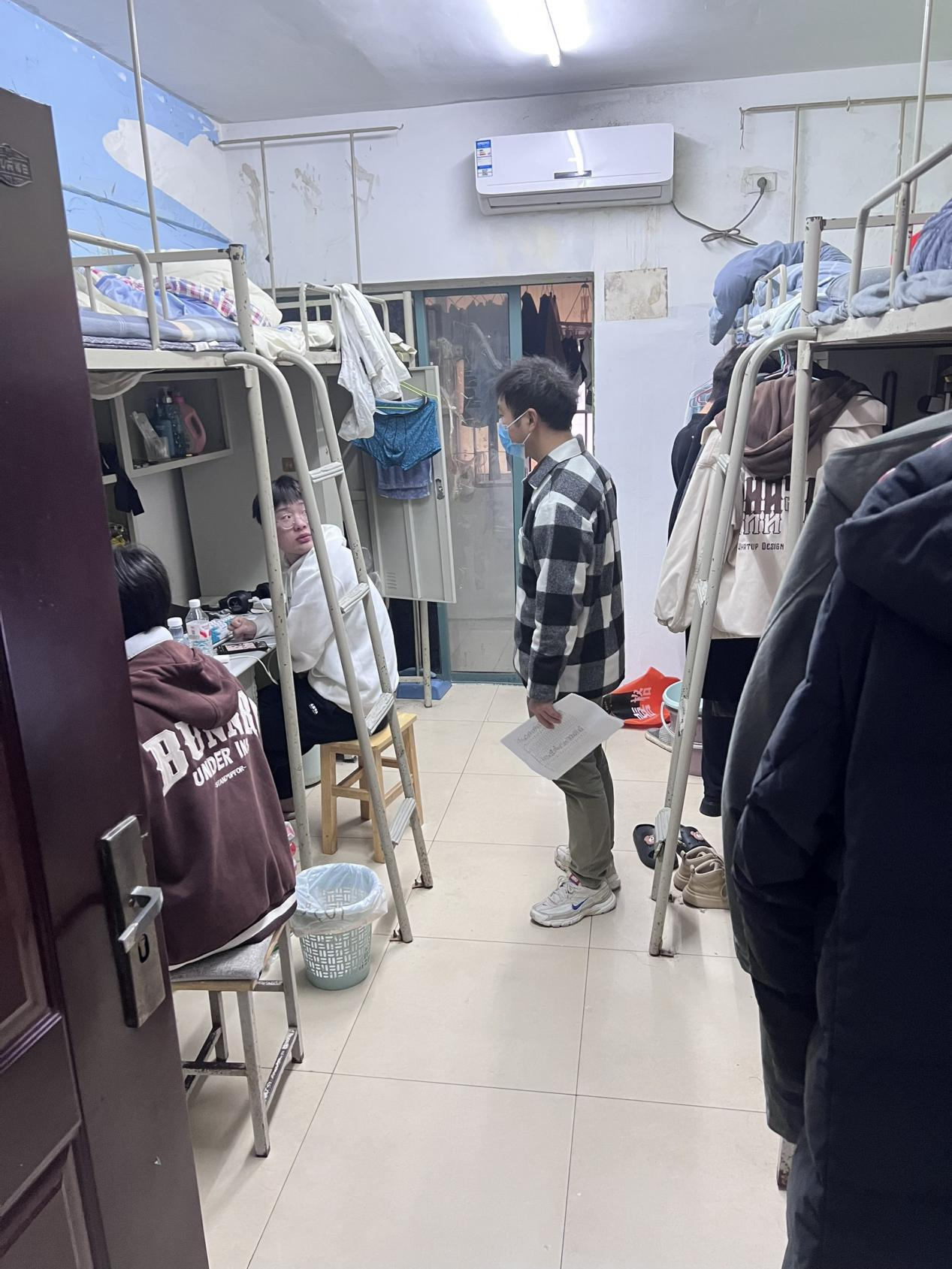 世界杯官网开展学生宿舍卫生安全大检查 共筑平安校园