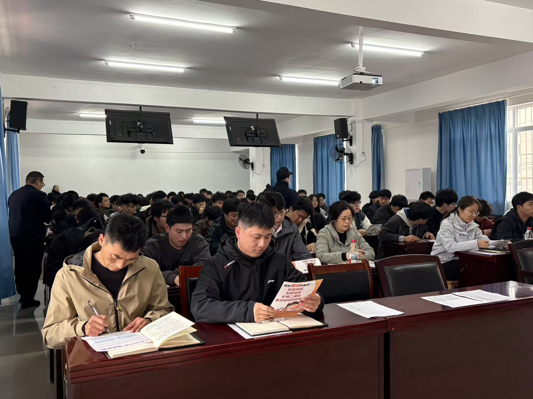 警校携手反诈同行，共筑校园安全屏障