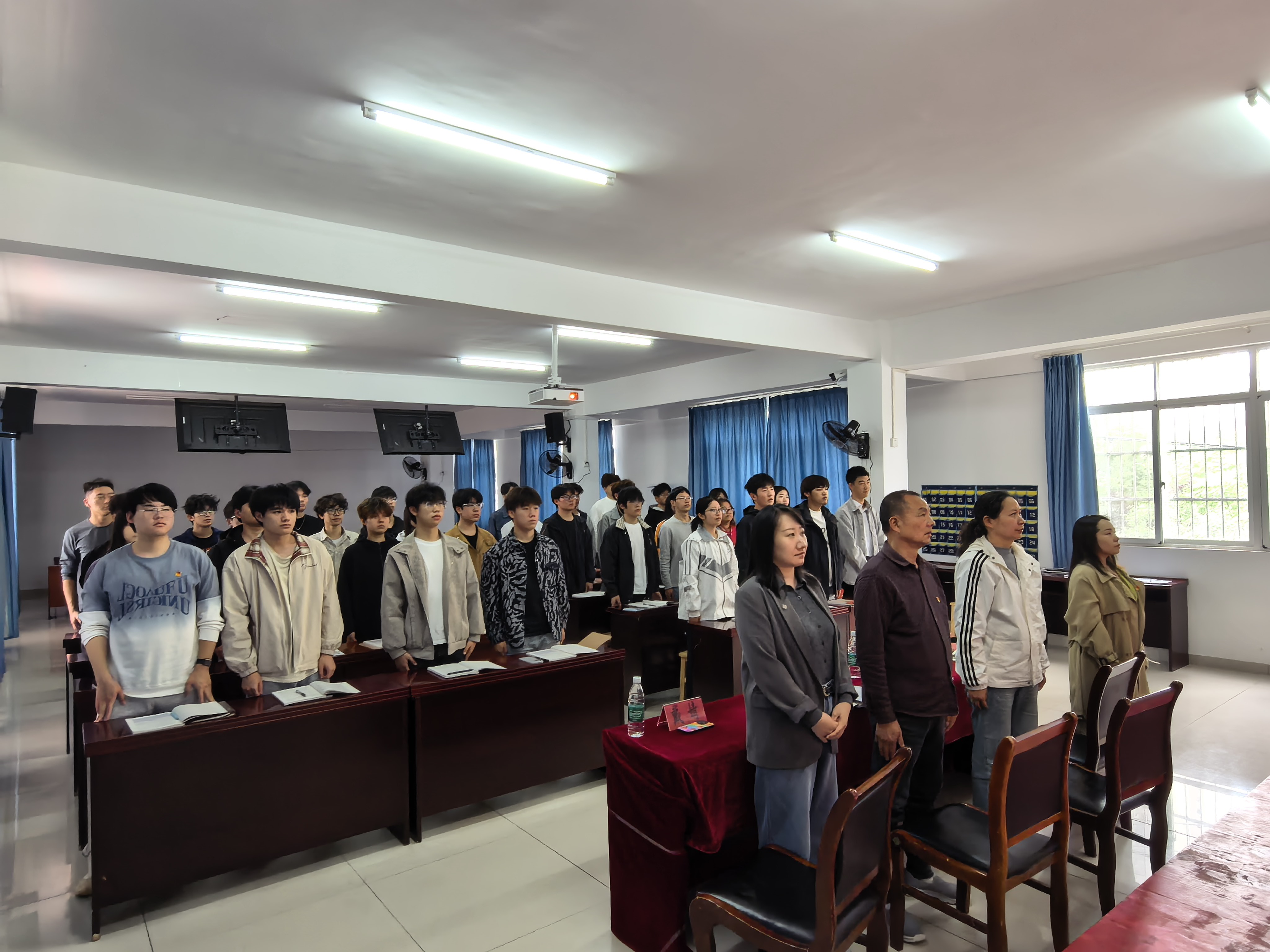 凝心铸魂强信仰 逐梦向党启新程 —— 2026世界杯官网第 41 期业余党校顺利开班