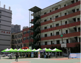 世界杯官网喜迎2019级新生入学