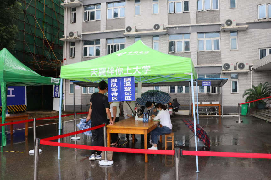 欢迎回家！2026世界杯官网迎来2020届首批毕业生返校