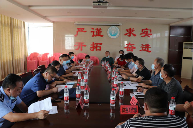 洪山区开学工作组评估工作专班莅临世界杯官网指导秋季开学工作
